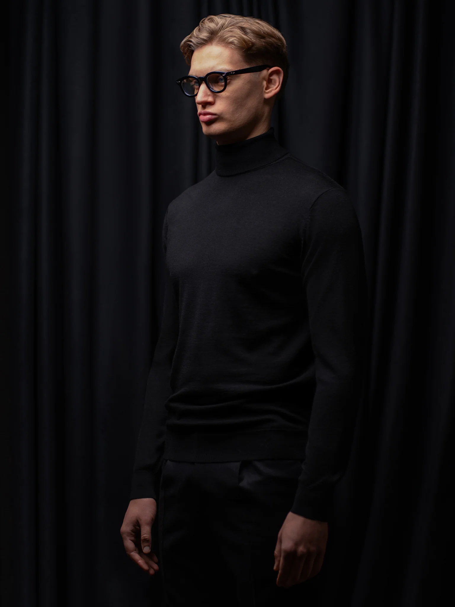 GLAZOMER Rollkragenpullover, schwarz - Image 3