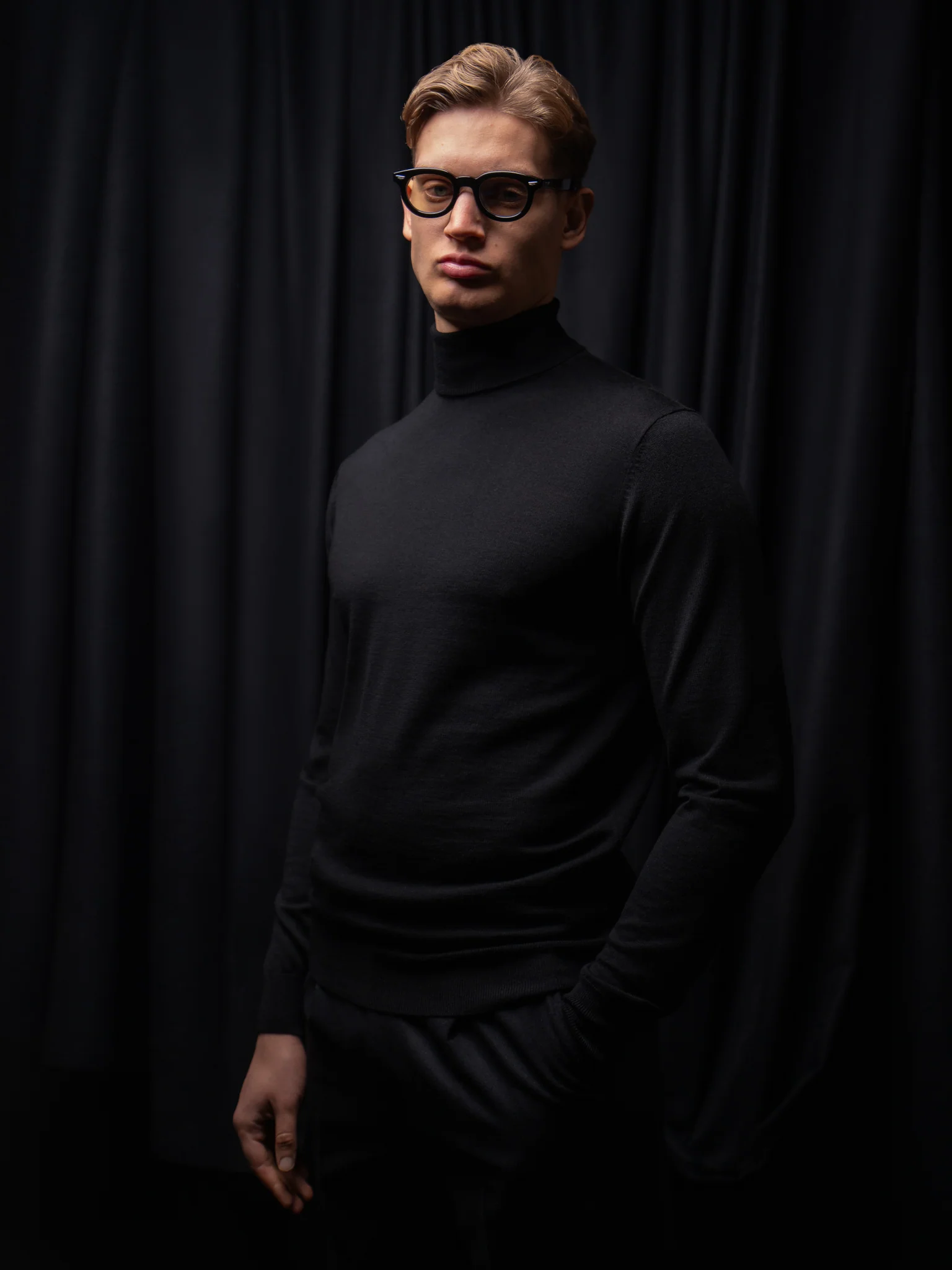 GLAZOMER Rollkragenpullover, schwarz - Image 7